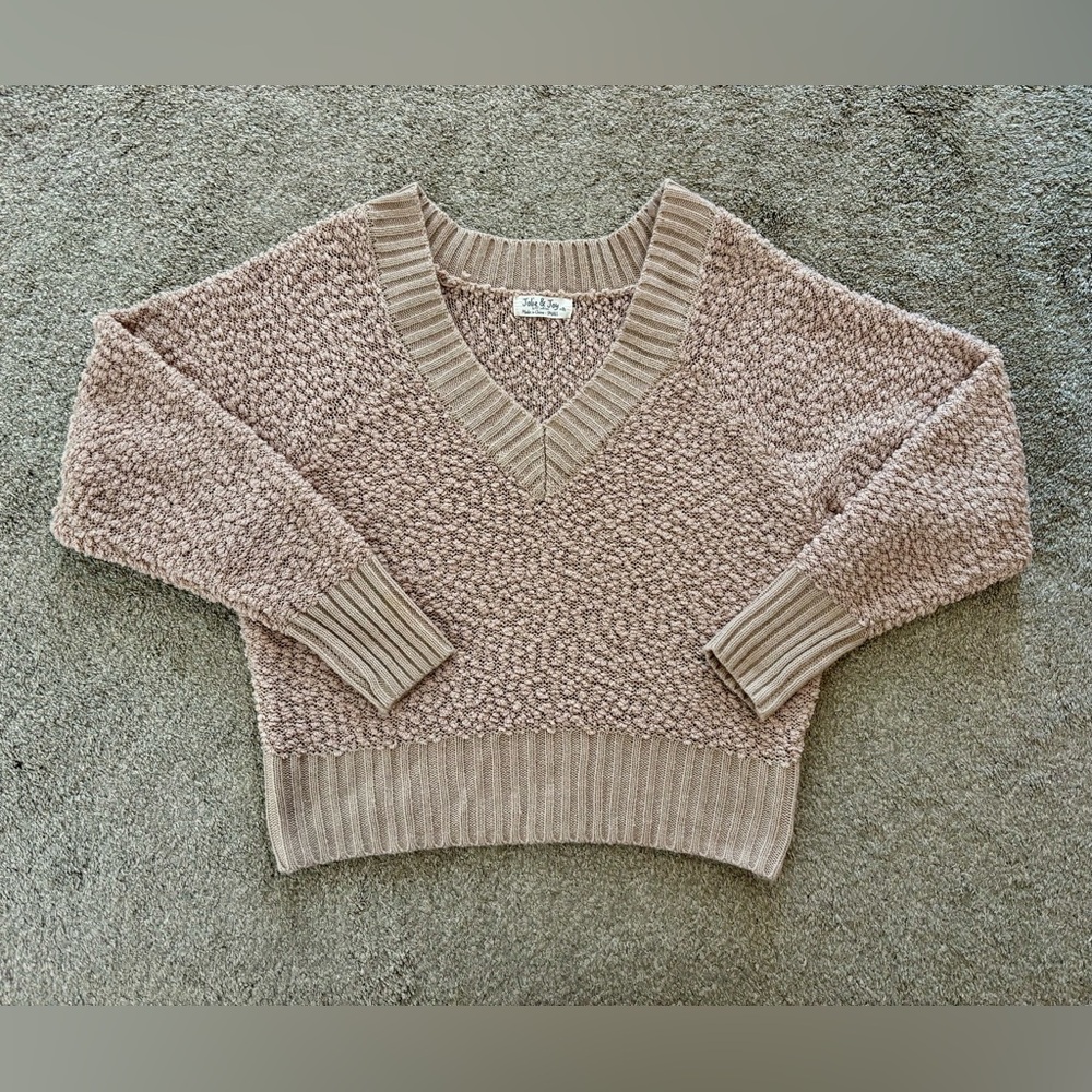 Women’s Small Jolie & Joy Textured V-Neck Sweater